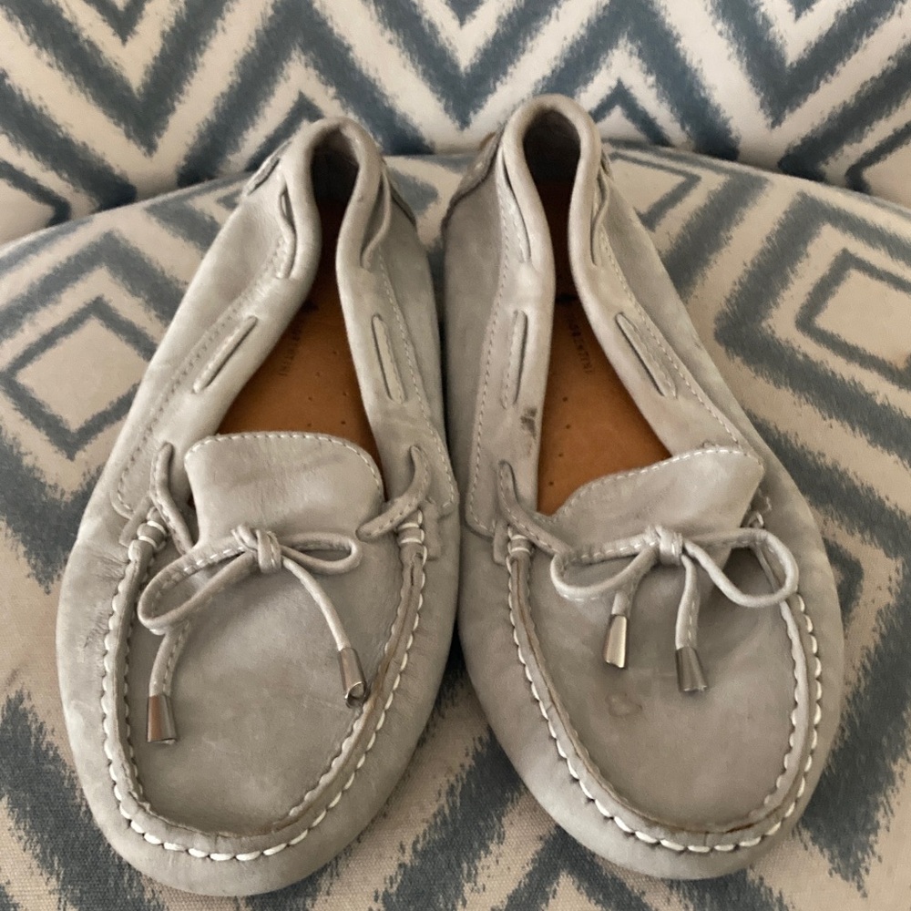 Mercanti Fiorentini Gray Suede Women's Loafers 8B 🌸